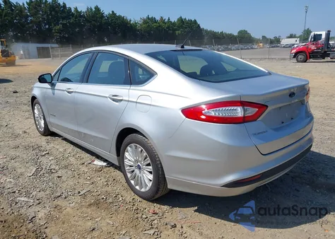 2014 Ford Fusion Hybrid Se z USA, uszkodzony, nr VIN 3FA6P0LUXER394284